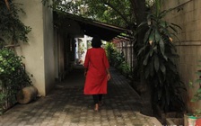 Sinh ra là con gái, nhưng buộc sống như con trai trong 20 năm