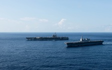 Tàu sân bay Mỹ và chiến hạm Nhật tiếp tục tập trận ở Biển Đông