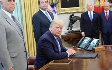 Tổng thống Trump cảnh báo Iran 'có ngày đứt tay'