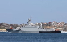 Biển Đen 'nhộn nhịp' khi NATO, Nga tập trận đồng thời