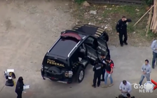 Giả cảnh sát vũ trang cướp 40 triệu USD vàng, kim loại quý 'như phim' ở Brazil