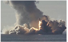 Nga phóng hai tên lửa đạn đạo từ tàu ngầm