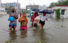 Mưa to bất thường, 100 người chết ở Ấn Độ