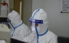 Chỉ một bệnh nhân viêm phổi Trung Quốc lây nhiễm cho 14 nhân viên y tế