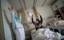 Treo thưởng hơn 1.400 USD cho người có triệu chứng COVID-19 tự nguyện đi khám