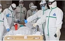 Cụ bà 103 tuổi được điều trị khỏi COVID-19 ở tâm dịch Vũ Hán