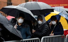 Ông Trump nói 'tình hình sẽ xấu đi' khi dịch COVID-19 làm hơn 100 người chết/ngày ở Mỹ