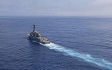 Khu trục hạm Mỹ xuất hiện gần bờ biển Thượng Hải