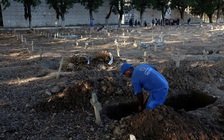 WHO cảnh báo đại dịch Covid-19 'tăng tốc', 'chạm tới giai đoạn nguy hiểm mới'