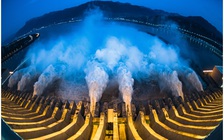 Lũ lớn đổ về, đập Tam Hiệp mở tới 7 cổng xả lũ