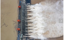 Đón dòng nước lũ mạnh kỷ lục, đập Tam Hiệp mở 11 cổng xả lũ