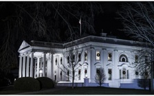 Các phụ tá trong chính quyền Tổng thống Trump nhận mail hướng dẫn rời Nhà Trắng