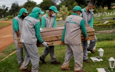 Kinh hoàng với số ca Covid-19 tử vong ở Brazil