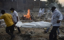 Số người chết vì Covid-19 trong 24 giờ ở Ấn Độ vượt mốc 4.000 trong 2 ngày liên tiếp