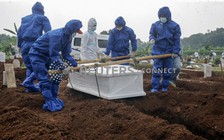 Ngày đen tối vì Covid-19 ở Indonesia, Myanmar ra lệnh 2 triệu người ở nhà