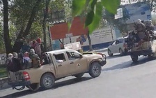 EU ra tuyên bố cứng rắn với Taliban, Mỹ cảnh báo tránh xa sân bay ở Kabul