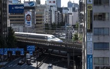 Bị trừ tiền lương 11.000 đồng, người lái tàu hỏa đòi bồi thường 437 triệu đồng