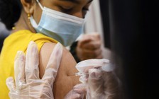 Liệu trình 3 liều vắc xin Pfizer/BioNTech có thể khắc chế biến thể Omicron