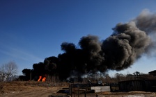 Ukraine nói quân Nga phóng tên lửa dồn dập vào cơ sở quân sự phía tây, gần Ba Lan