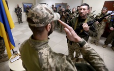 Chiến sự ngày thứ 37: Ukraine bị tố không kích ở Nga, EU cảnh báo Trung Quốc