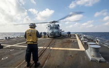 Mỹ tập trung khu trục hạm 'khủng' để săn tàu ngầm Trung Quốc ?