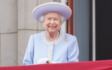 Nữ hoàng Anh Elizabeth II được miễn trừ trong 160 luật