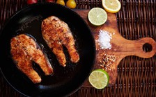 Muốn trẻ thông minh và ngủ ngon, hãy cho ăn cá