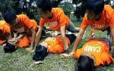 Hãi hùng những trò chơi team building gợi dục