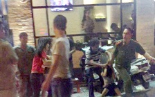 Tạm đình chỉ thiếu úy công an xô xát với người bán rong ở Hồ Con Rùa