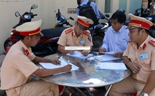 CSGT TP.HCM có mặc thường phục tuần tra xử phạt người vi phạm?