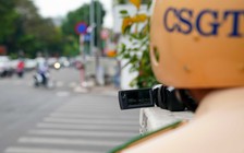 Người Sài Gòn chạy xe ngược chiều thành đoàn, CSGT ghi hình phạt: 'Hết cãi!'