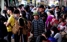 Gần 2.000 chuyến xe về quê ăn Tết mỗi ngày, Bến xe Miền Đông ngộp thở