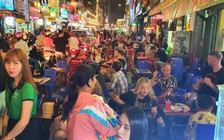 Đường Sài Gòn nhộn nhịp trở lại giữa dịch Covid-19: Phố Tây, phố đi bộ đã... vui!