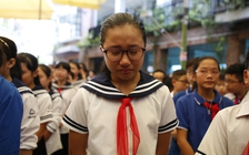 Buổi sinh hoạt dưới cờ đầy nước mắt của học sinh Trường Lương Thế Vinh