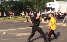 Làng Sen ở Ukraine lại bị lục soát bất thường