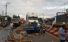 Va chạm với xe đầu kéo, người điều khiển xe ba gác chết thảm