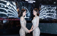 Nam Anh - Nam Em tái hiện khoảnh khắc đăng quang của tân Hoa hậu Hoàn vũ