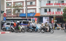 Xuất hiện ca Covid-19 ở Hà Nội: Người dân không hoảng sợ, bình tĩnh đeo khẩu trang