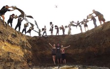 Mud Bucket Challenge: Đổ bùn lên đầu, ngại gì mà không thử!