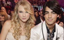 Vì sao Taylor Swift luôn lận đận tình duyên?