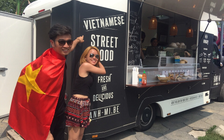 Slim V thích thú khi thấy bánh mì Việt Nam xuất hiện tại EDM