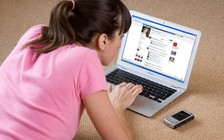 Trẻ em nghiện Facebook, twitter thường cãi cha mẹ