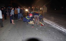 Xe máy bốc cháy sau va chạm với xe chở alumin, 3 anh em ruột tử vong