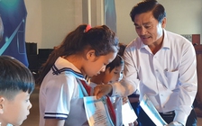 Trao học bổng cho học sinh, sinh viên nghèo Phú Yên