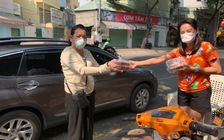 'Ship' lẩu, bò lúc lắc, chăm sóc thú cưng... tận nhà