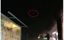 UFO xuất hiện trên bầu trời đêm ở London?
