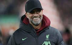 HLV Jurgen Klopp ca ngợi Liverpool hoàn hảo, dù Nunez bỏ lỡ cơ hội khó tin