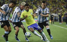 Rodrygo lên tiếng sau sự cố bị Messi mắng ở trận derby Nam Mỹ