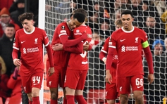 Liverpool thể hiện sức mạnh ở Europa League, AS Roma của HLV Mourinho gặp khó