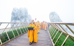 Hơn 300 tăng ni sư đến quần thể tâm linh trên đỉnh Bà Nà hành hương